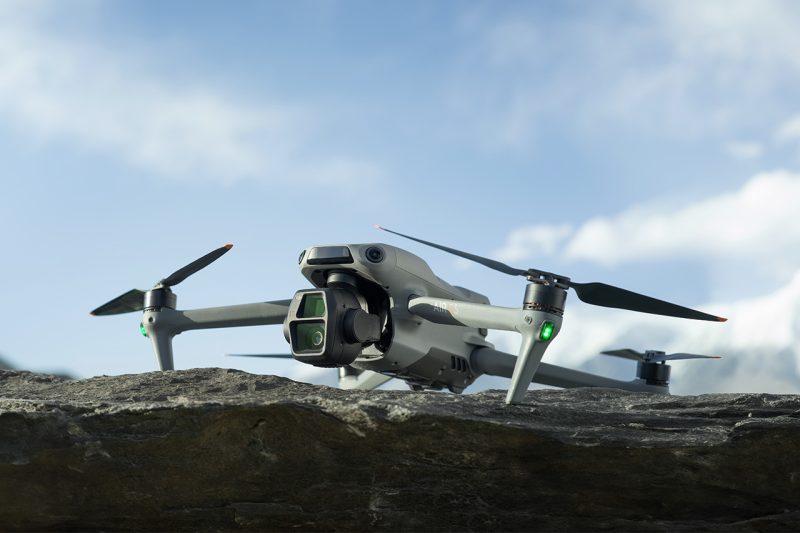 DJI Air 3S durante uno shooting 