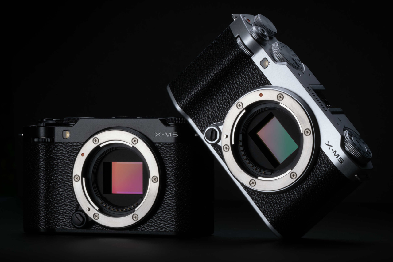Fujifilm X-M5 silver e black