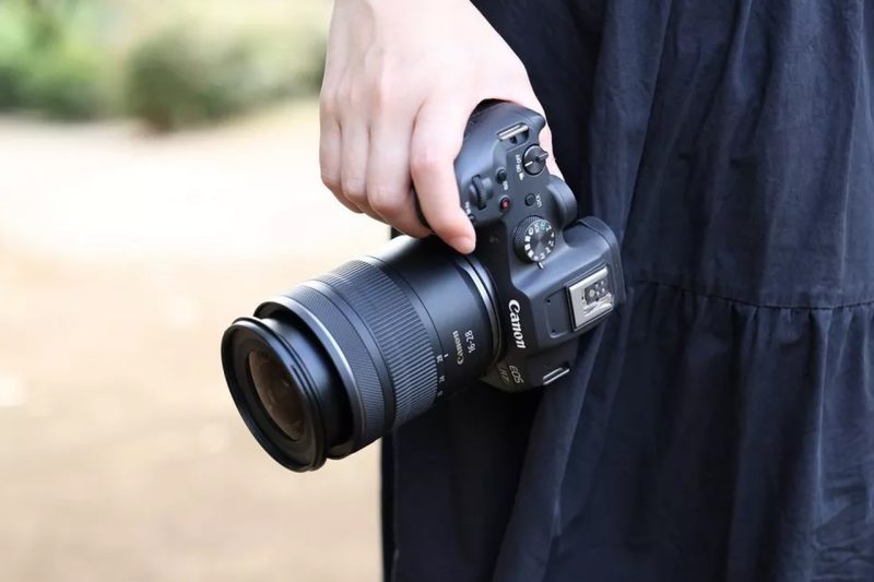 Canon RF 16-28mm F2.8 IS STM in uso