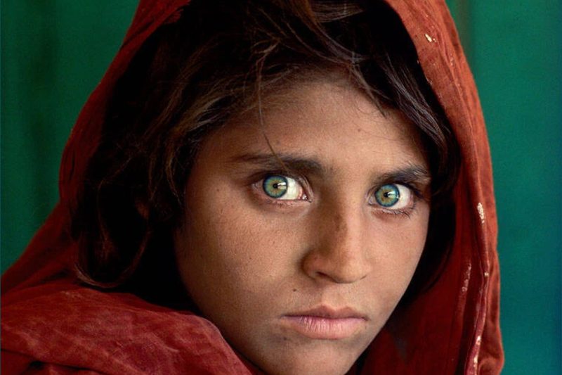 Steve McCurry: ragazza afghana 