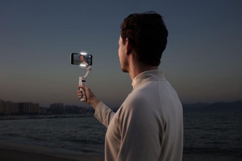DJI Osmo Mobile 7P: illuminazione