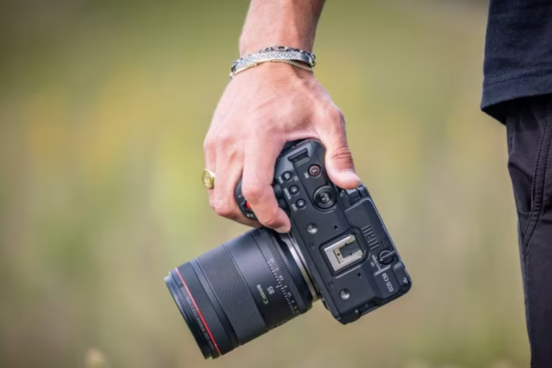 Canon EOS C50: compatta e prestante