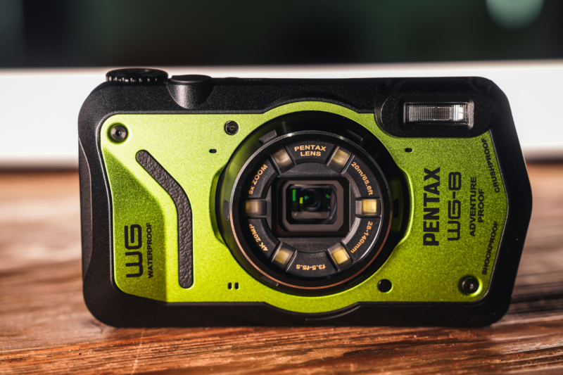 Pentax WG-8 compatta rugged