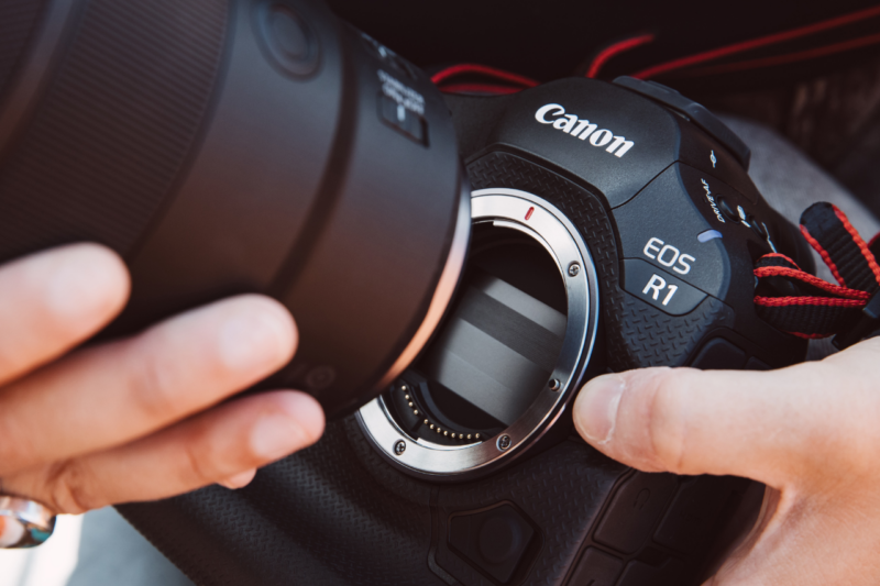 Canon EOS R1: dettaglio