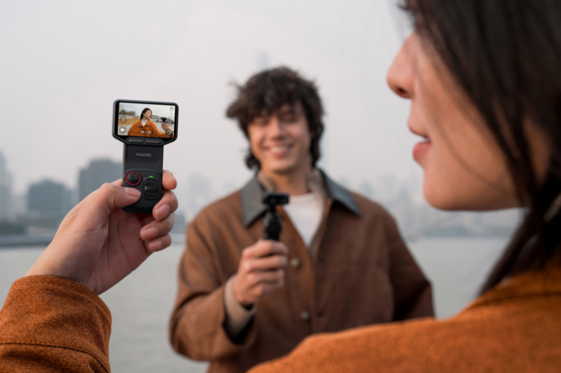 Insta360 luna telecomando rimovibile