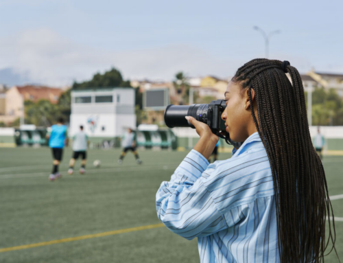 Sony RX10 V: superzoom 24-600mm con autofocus AI e 4K 120p