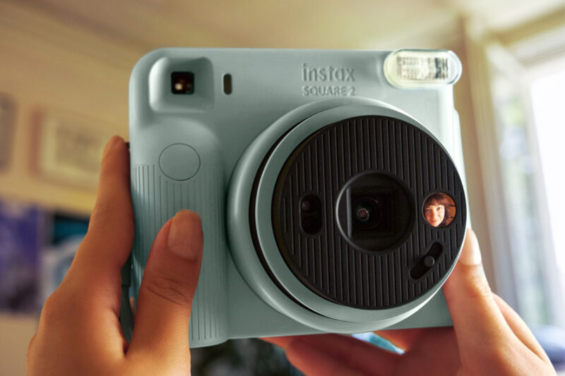 Fujifilm Instax Square 2: selfie e specchio